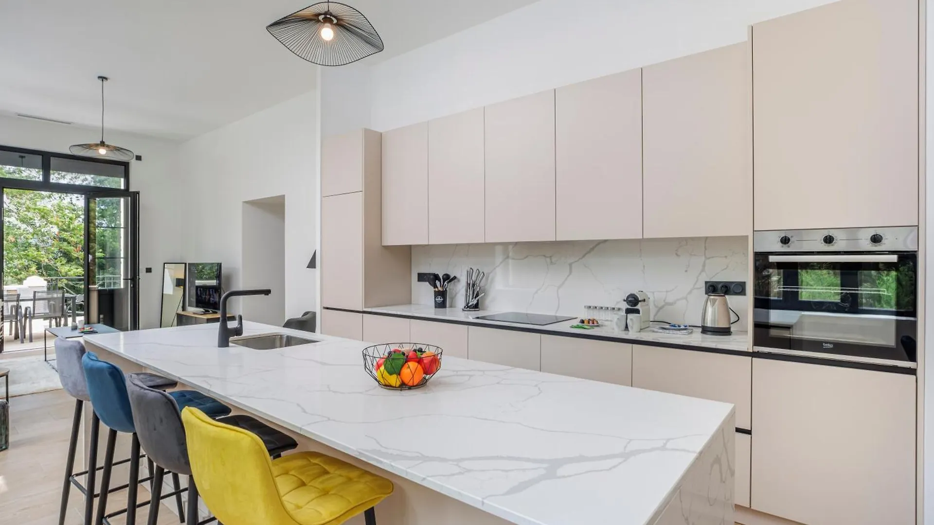 1 - Grand Appartement Spacieux Dans Un Chateau Du 17Eme Siecle, A 15Min De Lyon Vourles