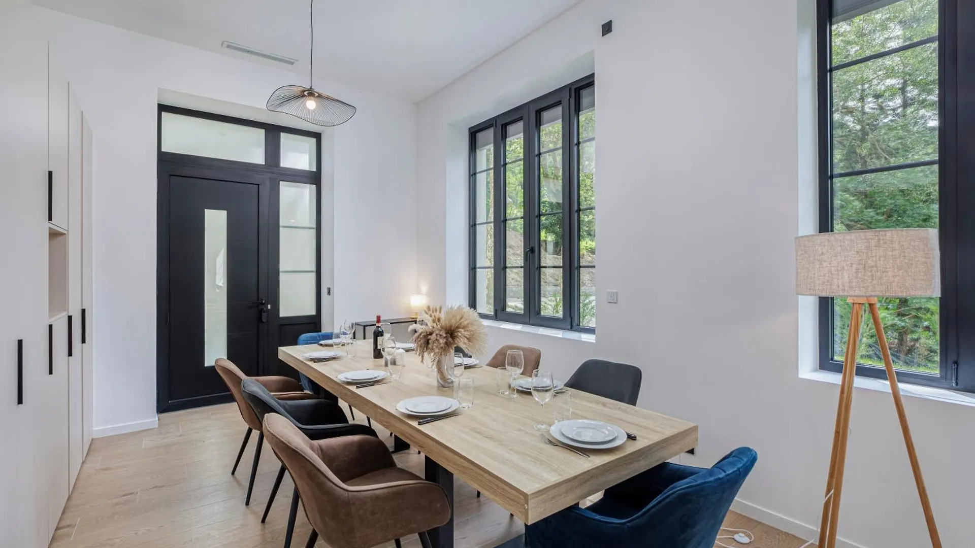 1 - Grand Appartement Spacieux Dans Un Chateau Du 17Eme Siecle, A 15Min De Lyon Vourles 0*,  France