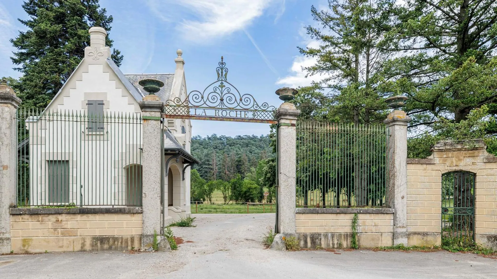 1 - Grand Appartement Spacieux Dans Un Chateau Du 17Eme Siecle, A 15Min De Lyon Vourles